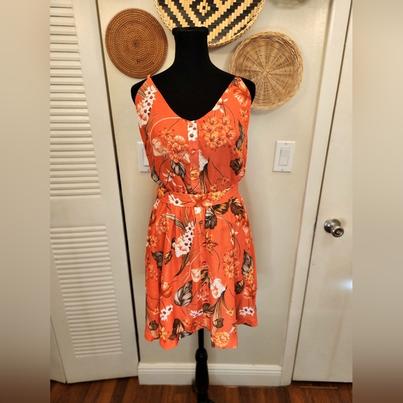 Floral Sleeveless Mini Dress - Picture 2 of 12